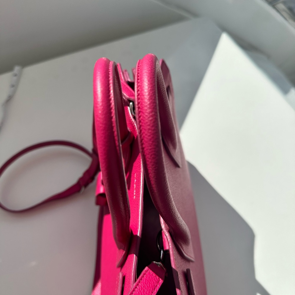 YSL nano sac du jour handbag in hot pink. - Picture 17 of 17